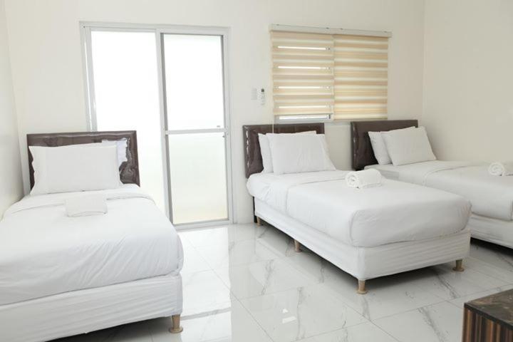 Centtro Residences Los Banos  Esterno foto
